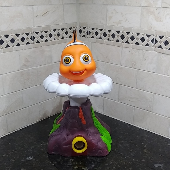 Finding Nemo Sprinkler - Picture 1 of 4